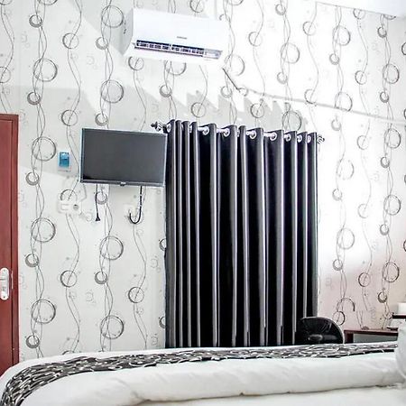 Samar Wulu Guest House Syariah Mitra Reddoorz Near Ketapang Ketapang  Ngoại thất bức ảnh